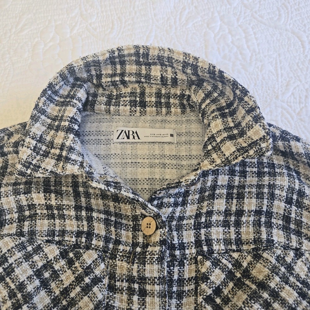 Zara Tweed Plaid Cropped Jacket Button Up Collared Navy Cream Frayed Hem Small‎ - Picture 15 of 16